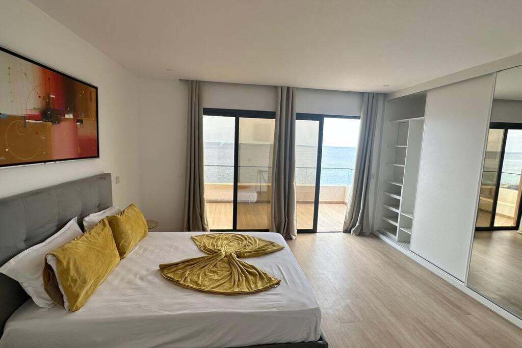 Ocean Mirror Apartment Прая Екстер'єр фото
