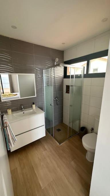 Ocean Mirror Apartment Прая Екстер'єр фото