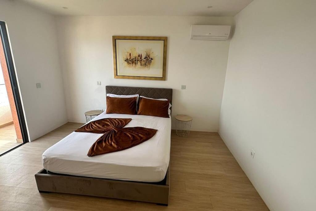 Ocean Mirror Apartment Прая Екстер'єр фото