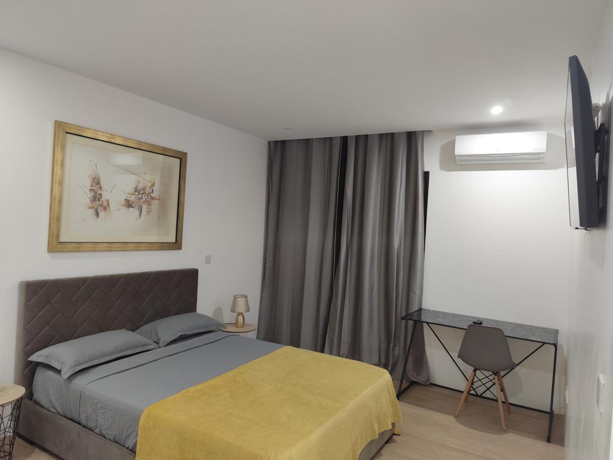 Ocean Mirror Apartment Прая Екстер'єр фото